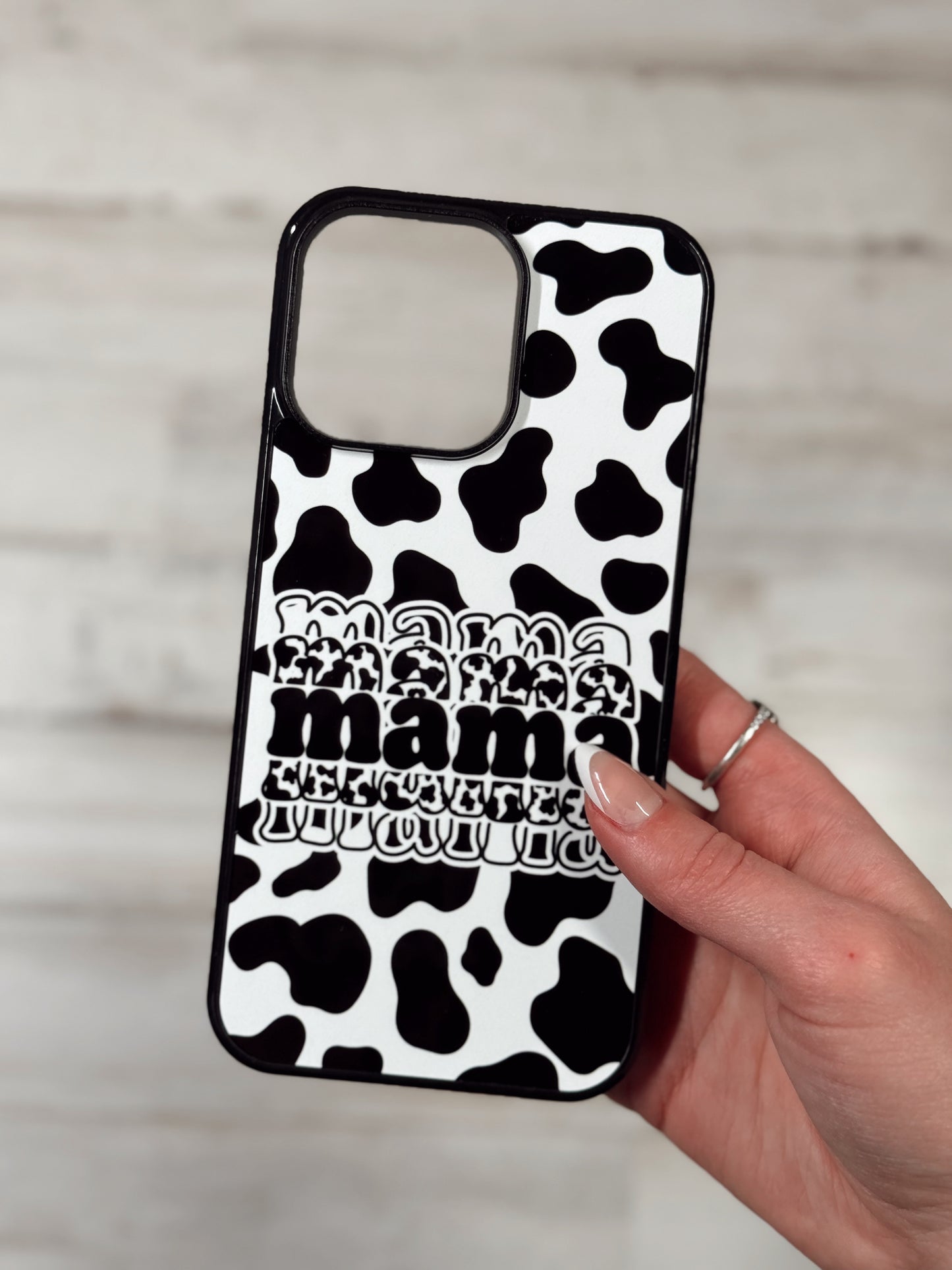 Cowprint Mama MagSafe Compatible Phone Case