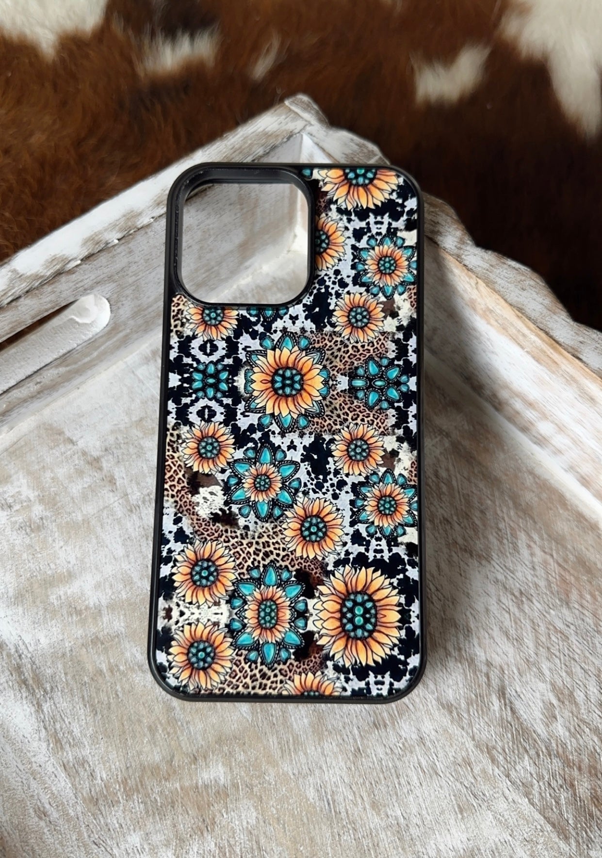 Turquoise Western Sunflowers MagSafe Compatible Phone Case